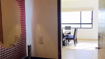 Apartment, 2 Bedrooms, Low Floor | Bathroom | Shower, rainfall showerhead, free toiletries, towels