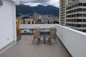 View from property - Best Western Hotel Zen (Quito)