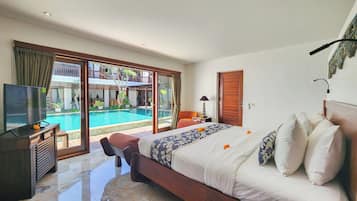 6 bedrooms, in-room safe, iron/ironing board, cots/infant beds