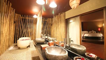 Shower, free toiletries, hair dryer, bathrobes