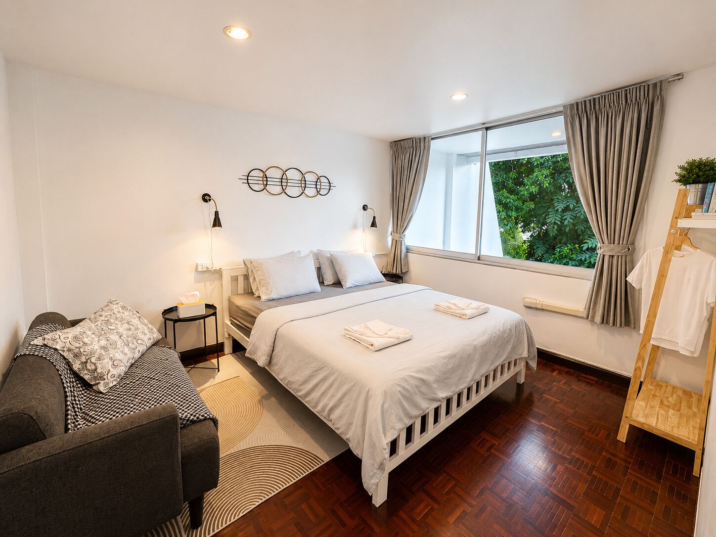 Standard Double Room, 1 King Bed, Shared Bathroom, Garden View | Blackout drapes, iron/ironing board (on request), WiFi (free)