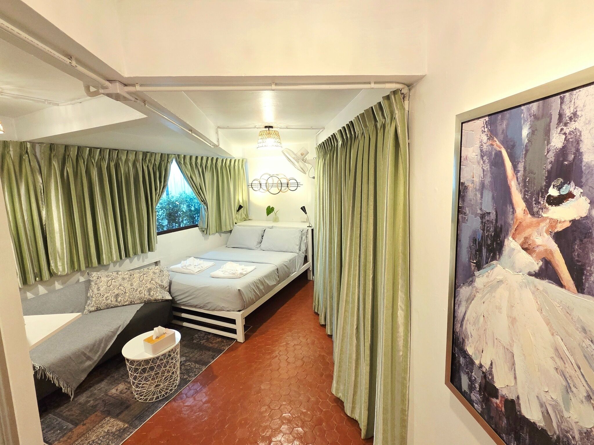 Deluxe Double Room, 1 Queen Bed, Private Bathroom | Blackout drapes, iron/ironing board (on request), WiFi (free)