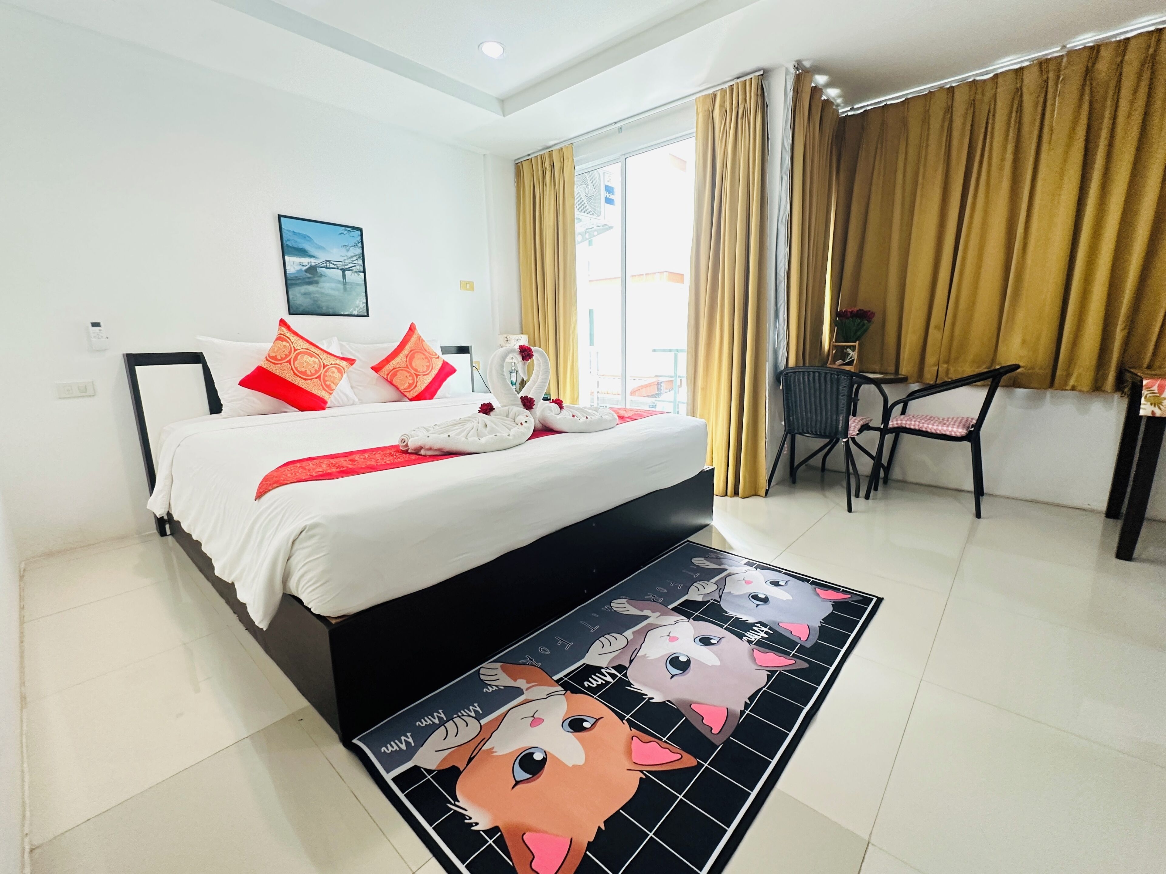 Coffres-forts dans les chambres, Wi-Fi gratuit, draps fournis