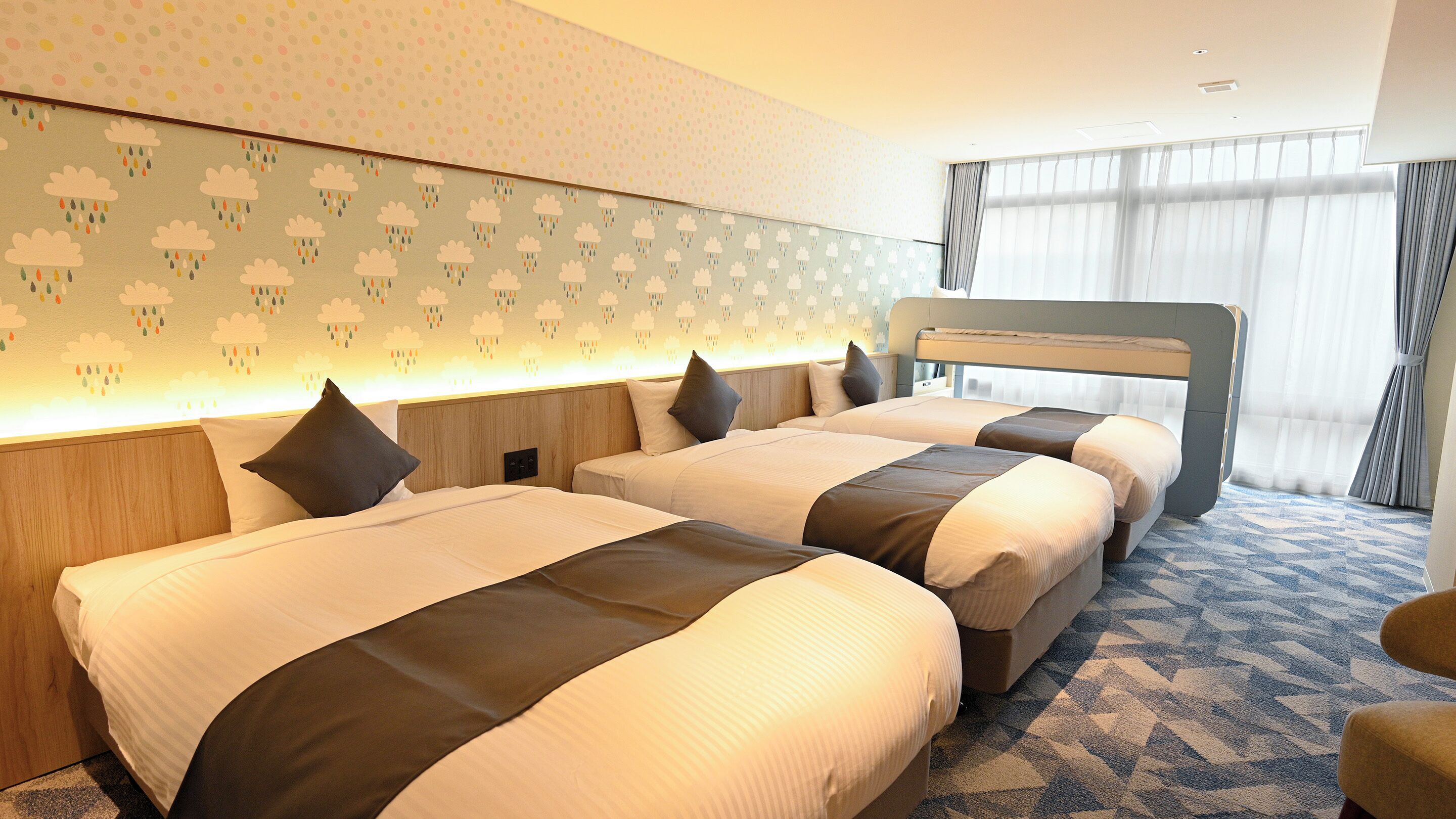 Standard Triple with Kids Room(North Building) - Shower Only - Non-Smoking | In-room safe, bed sheets