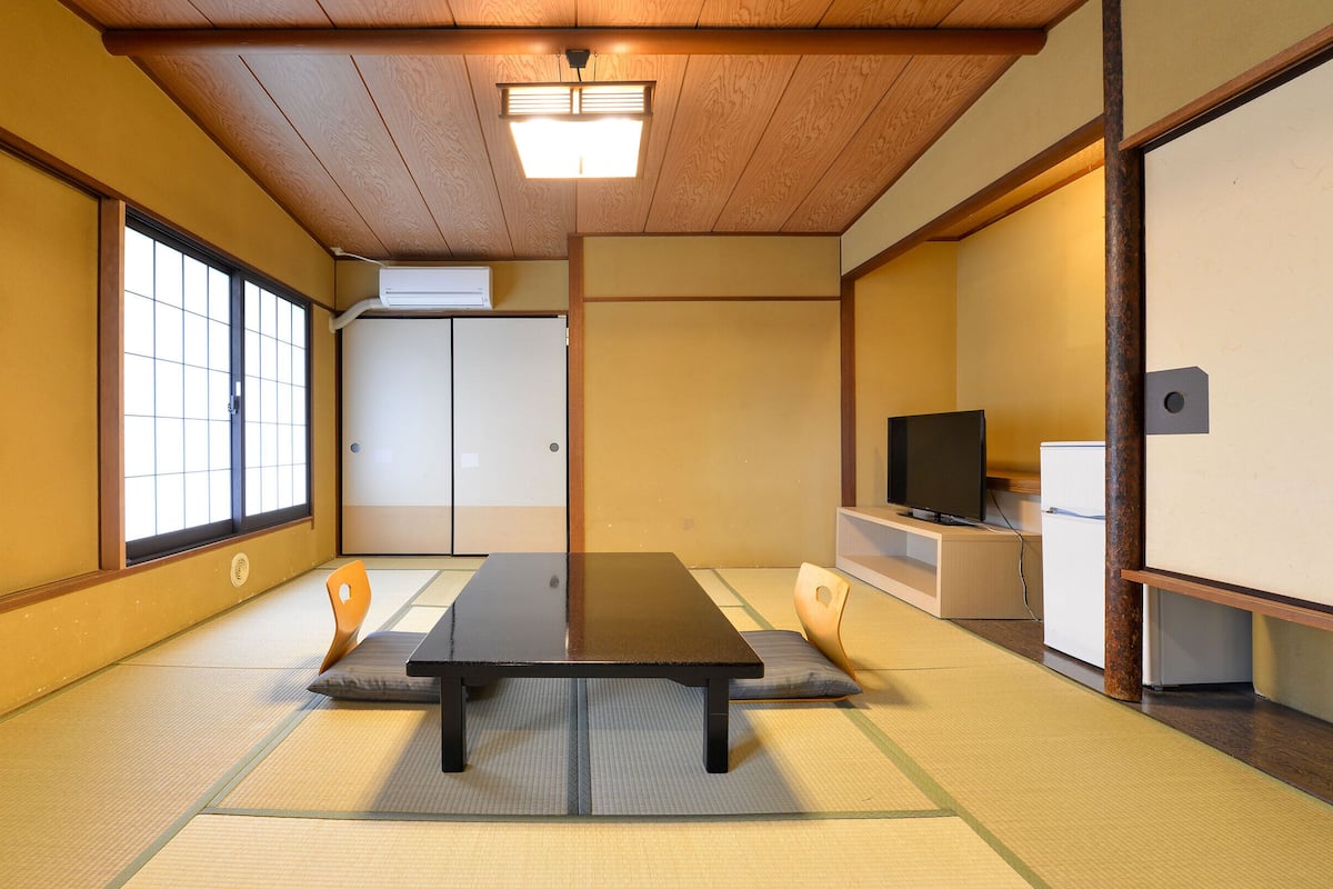 Economy Japanese-Style-Room with 8 Tatami mats(No View) - Indoor Bath - Non-Smoking