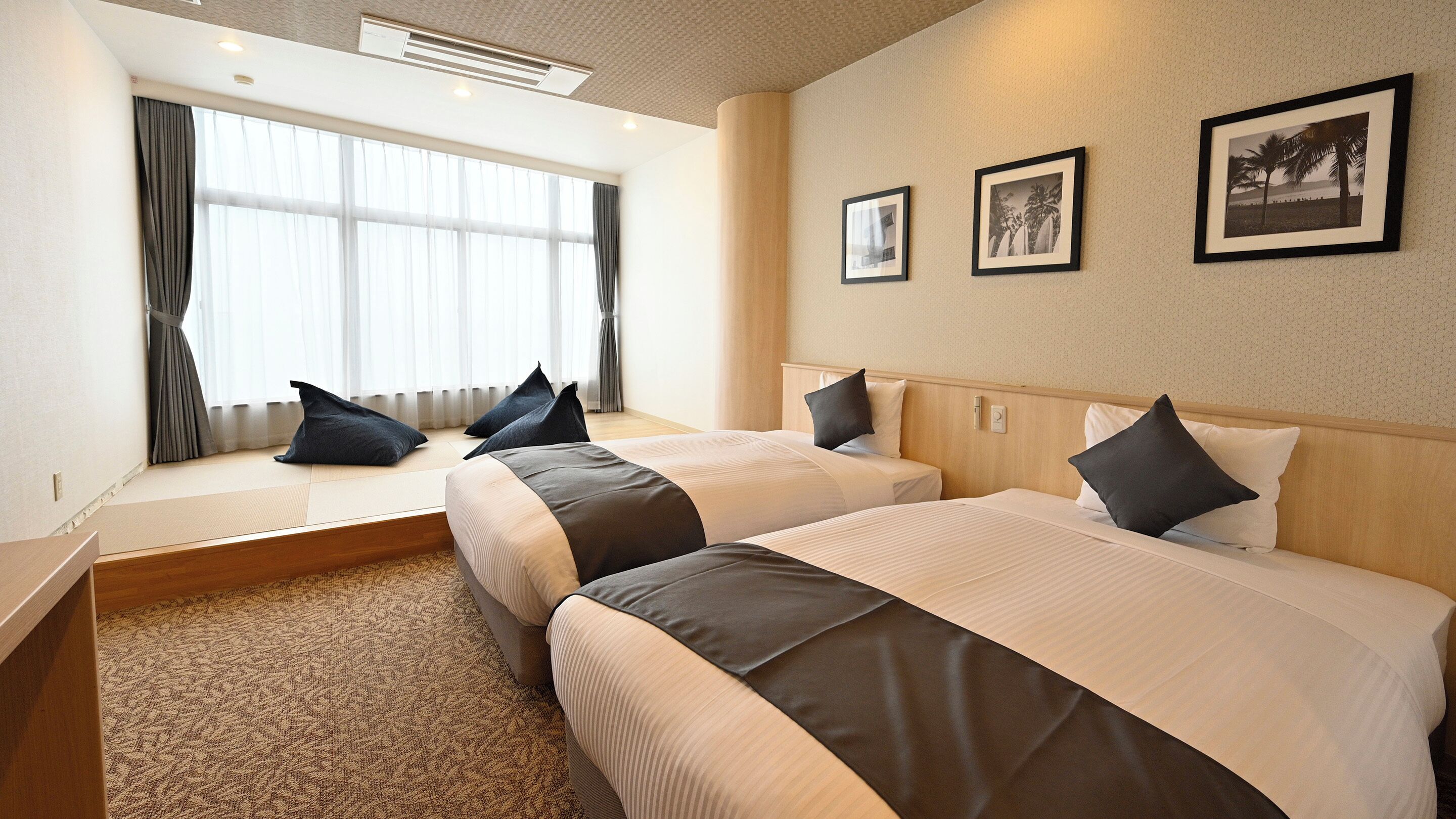 Superior Japanese-Western-Style-Room(North Building)(Sea Side) - Shared Bathroom - Non-Smoking | Bathroom | Hair dryer, slippers, electronic bidet, toilet paper