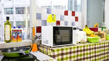 Microwave, stovetop