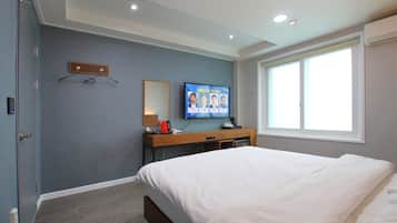 Standard Room | Langsir/tirai gelap terus, kalis bunyi, Wi-fi percuma, cadar katil