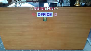 Check-in/check-out kiosk