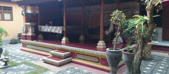Agus Beach Inn