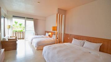 Deluxe Quadruple Room(Unable to specify room type, according to hotel arrangement) | Blackout drapes, rollaway beds, free WiFi