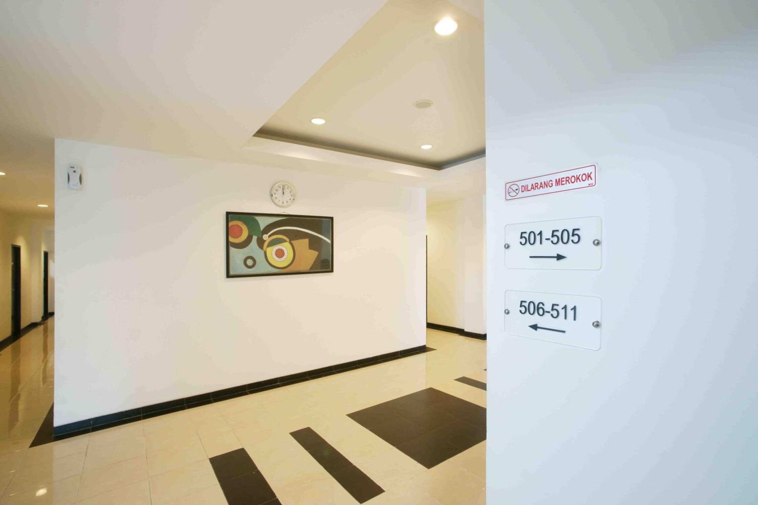 Photo - Hotel 88 Mangga Besar Raya 120 Jakarta By WH