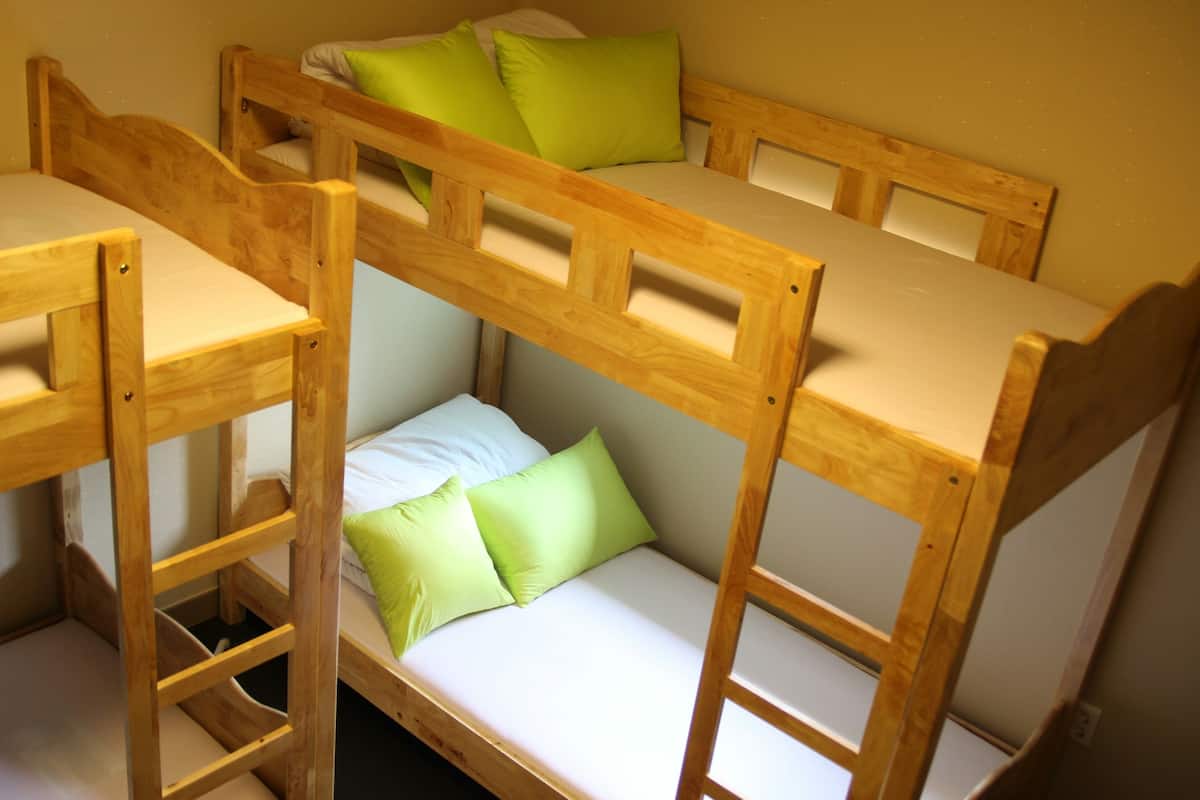 Shared Dormitory (4 Persons) | Free WiFi