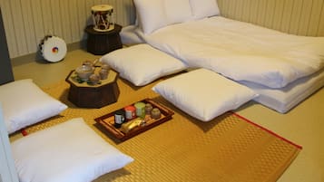 Family Room | Free WiFi