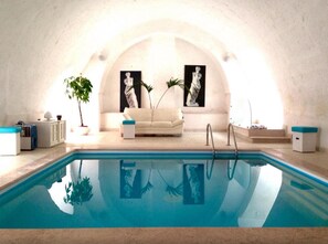 Bain à remous intérieur