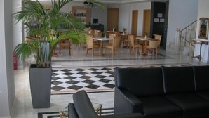 Lobby sitting area - Alexandros (Chalkidona)