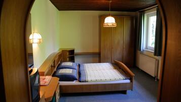 In-room safe, desk, free WiFi, bed sheets