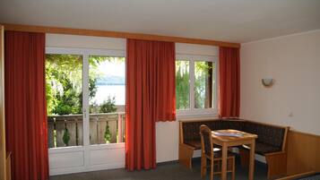 Coffres-forts dans les chambres, bureau, Wi-Fi gratuit, draps fournis