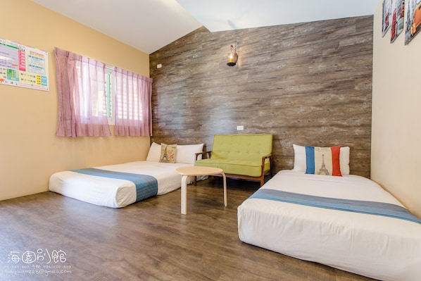 Elite Triple Room, 1 Bedroom | Desk, soundproofing, free WiFi, bed sheets - Hai Yuan Hotel 2 (Hengchun)