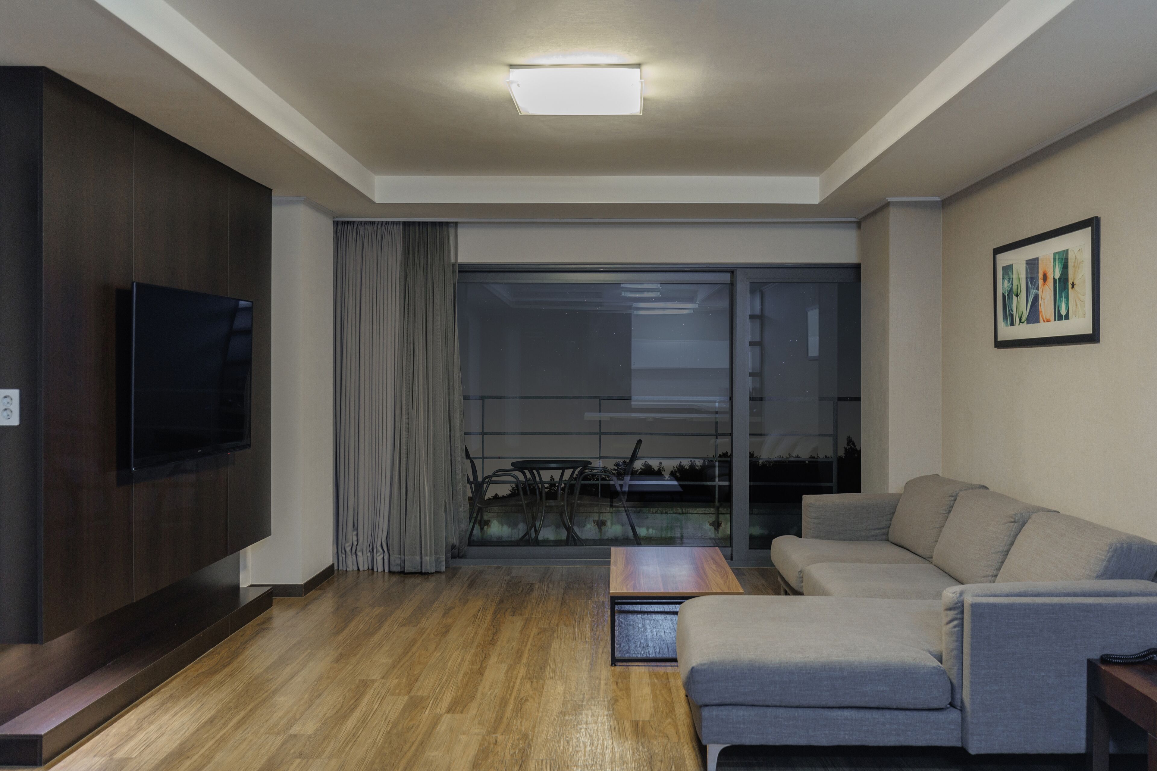 royal suite (2 bedrooms and 2 bathrooms) | blackout curtains, free wifi, bed sheets