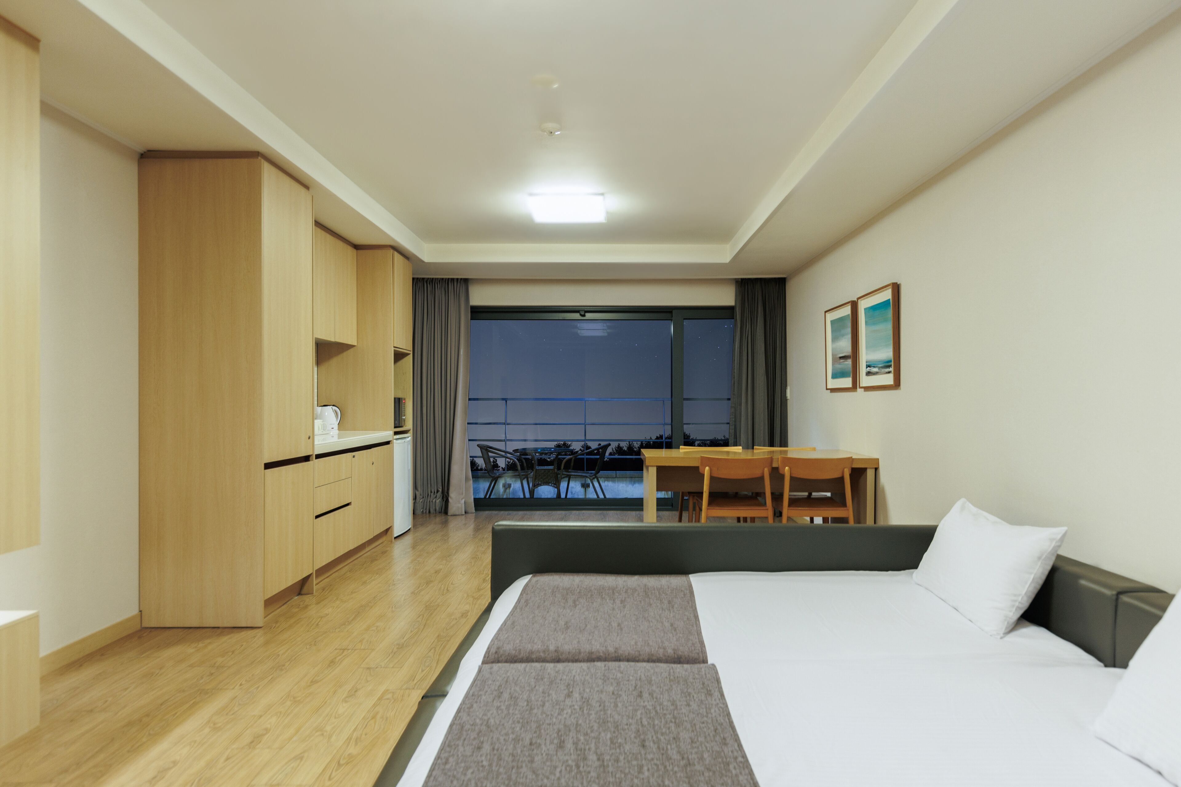 family room | blackout curtains, free wifi, bed sheets