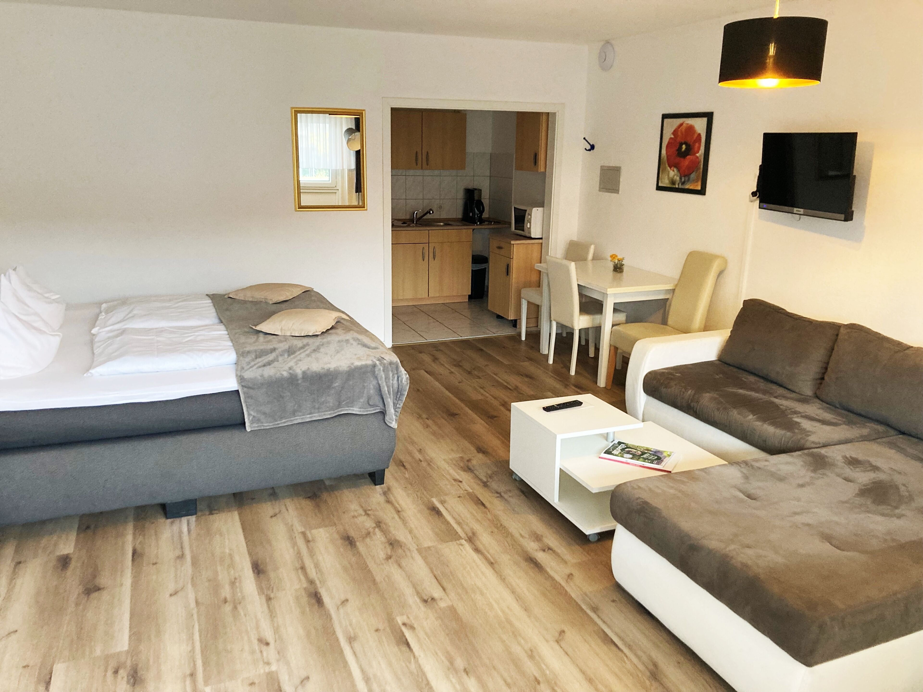 Studio Apartment (incl. 50 Euro Cleaning Fee) | Servicios de la habitación