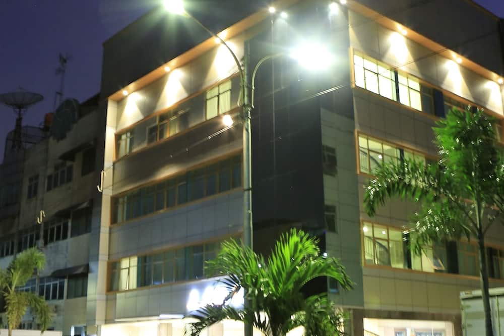 Hotel 55