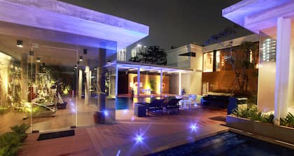 Ra Premiere Simatupang