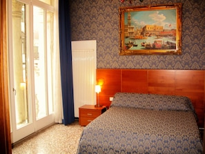 1 bedroom, desk, free WiFi, bed sheets - Casa Dolce (Venice)