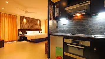 Caja de seguridad en la habitación y escritorio