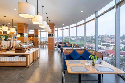 Grand Edge Hotel Semarang