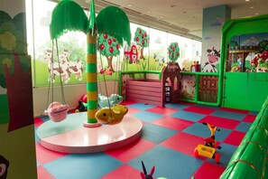 Innen-Kinderspielplatz