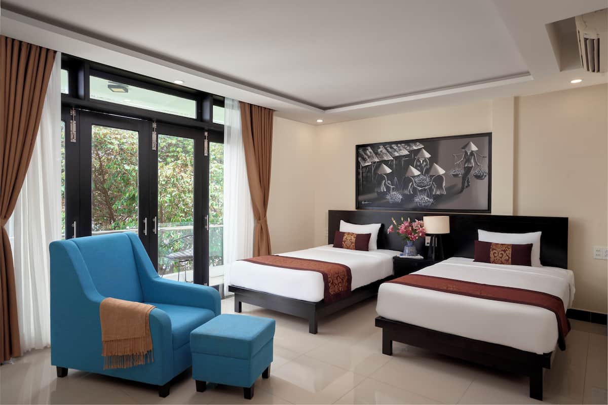 2 habitaciones, minibar, decoración personalizada y muebles diferentes