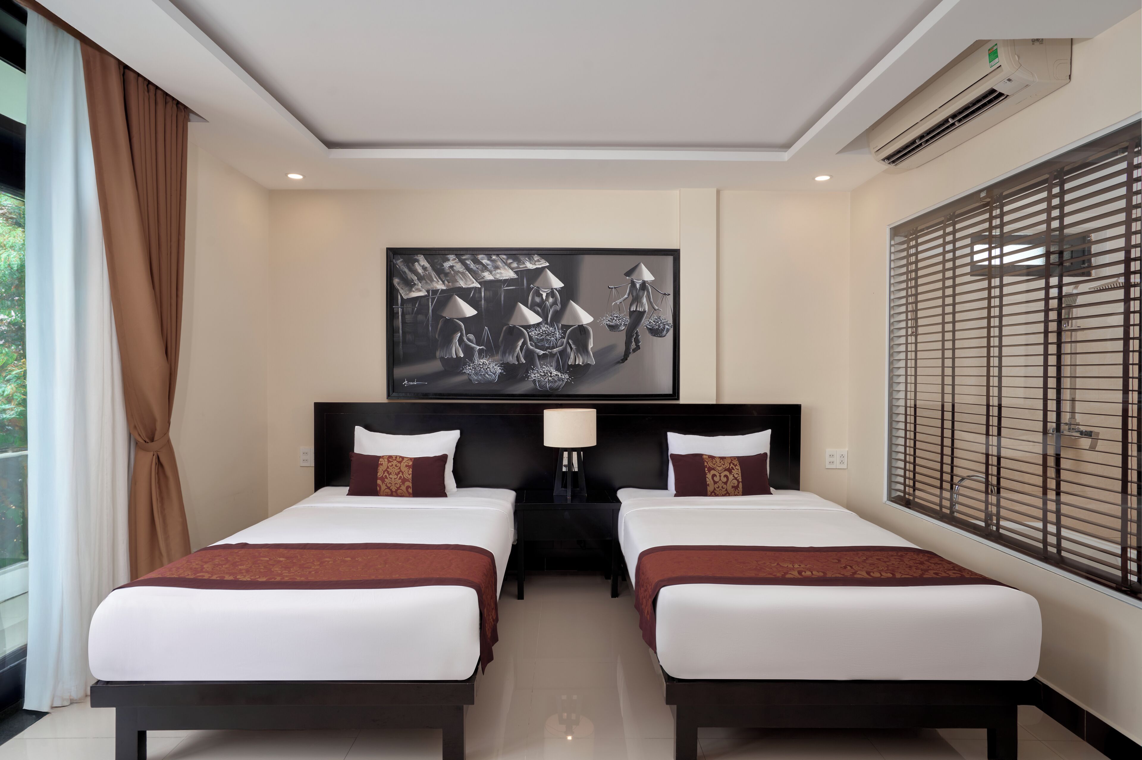 deluxe double or twin room, balcony with view | 2 bedrooms, minibar, individually decorated, individually furnished