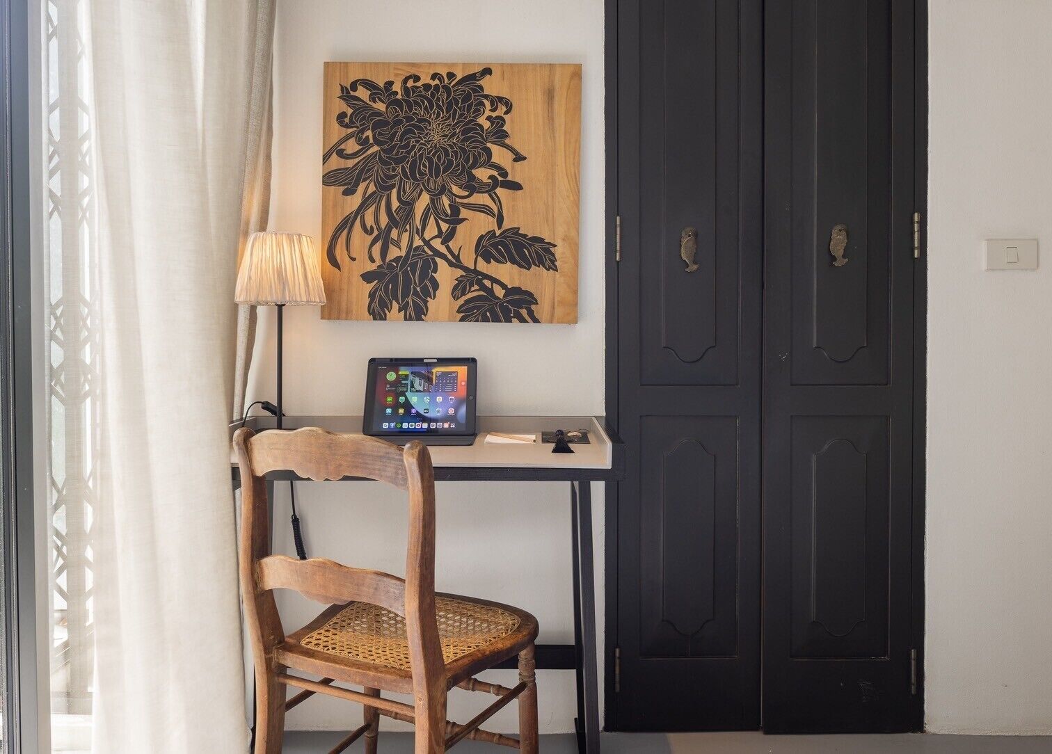 Photo - Hotel Ping Silhouette