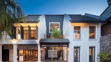 Fachada da propriedade