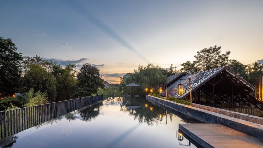 ホテル ピン シルエット