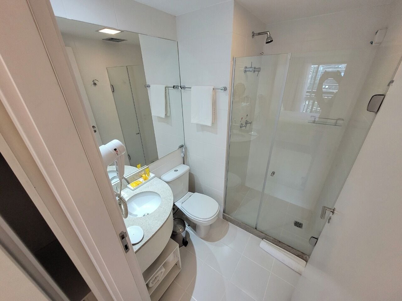 twin room, kitchenette | bathroom | shower, free toiletries, hair dryer, towels