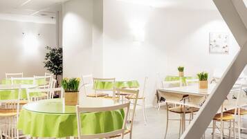 Desayuno buffet incluido los fines de semana