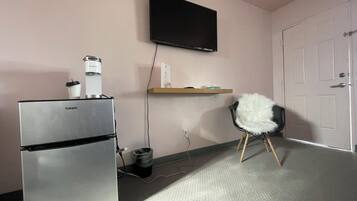 Deluxe Double Room, 2 Double Beds | Premium bedding, memory foam beds, individually decorated