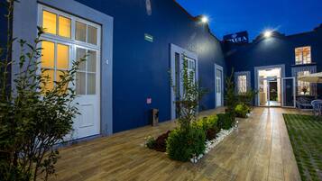 Fasade – kveld/natt