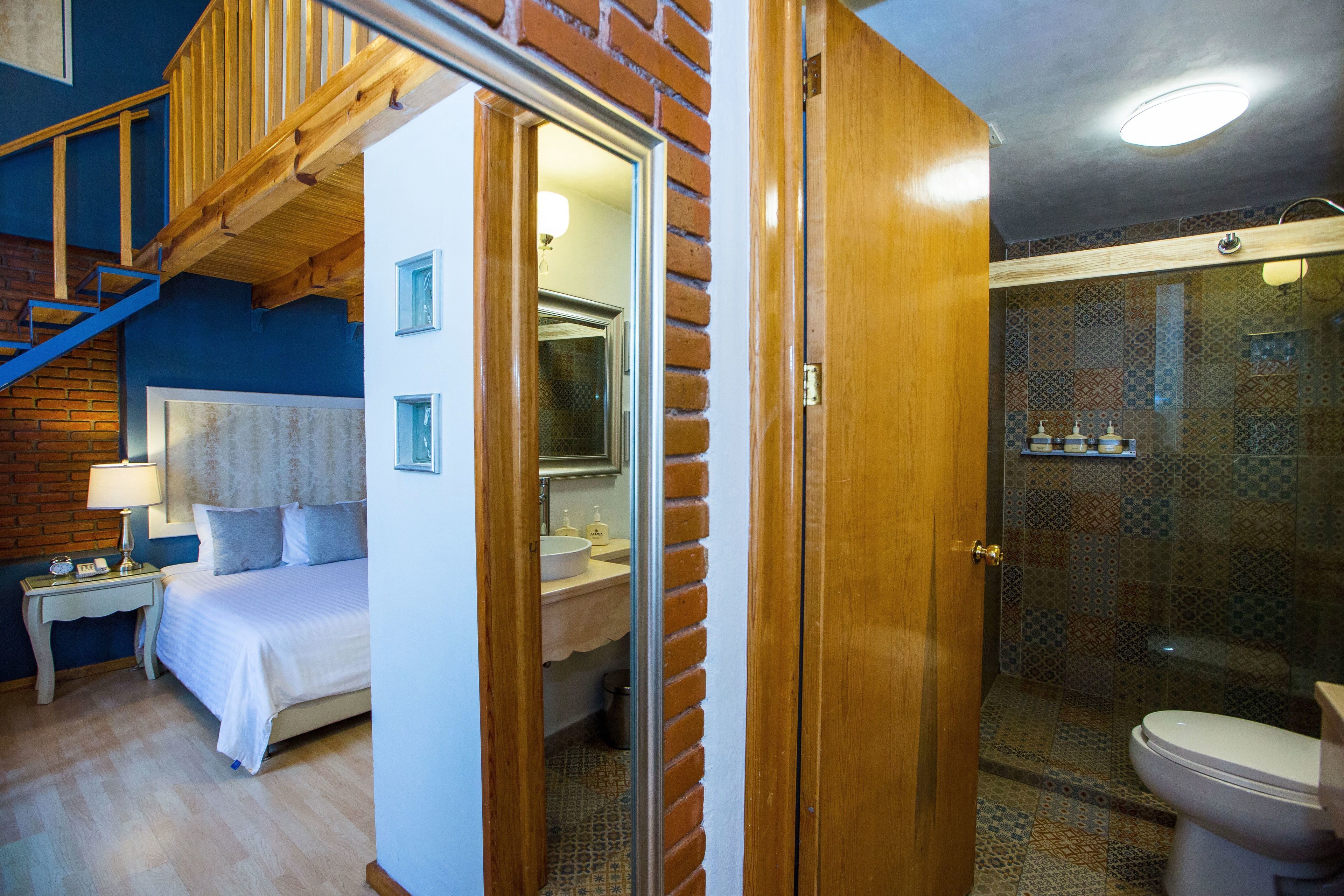 master suite | 1 bedroom, premium bedding, down duvets, in-room safe