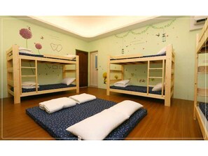 Shared Dormitory (mixed 12 bed)