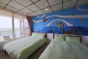 Individually decorated, individually furnished, desk, free WiFi - Fisherman Wharf BnB (Hengchun)