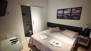 Quarto casal ou duplo conforto | Wi-Fi de cortesia, roupa de cama