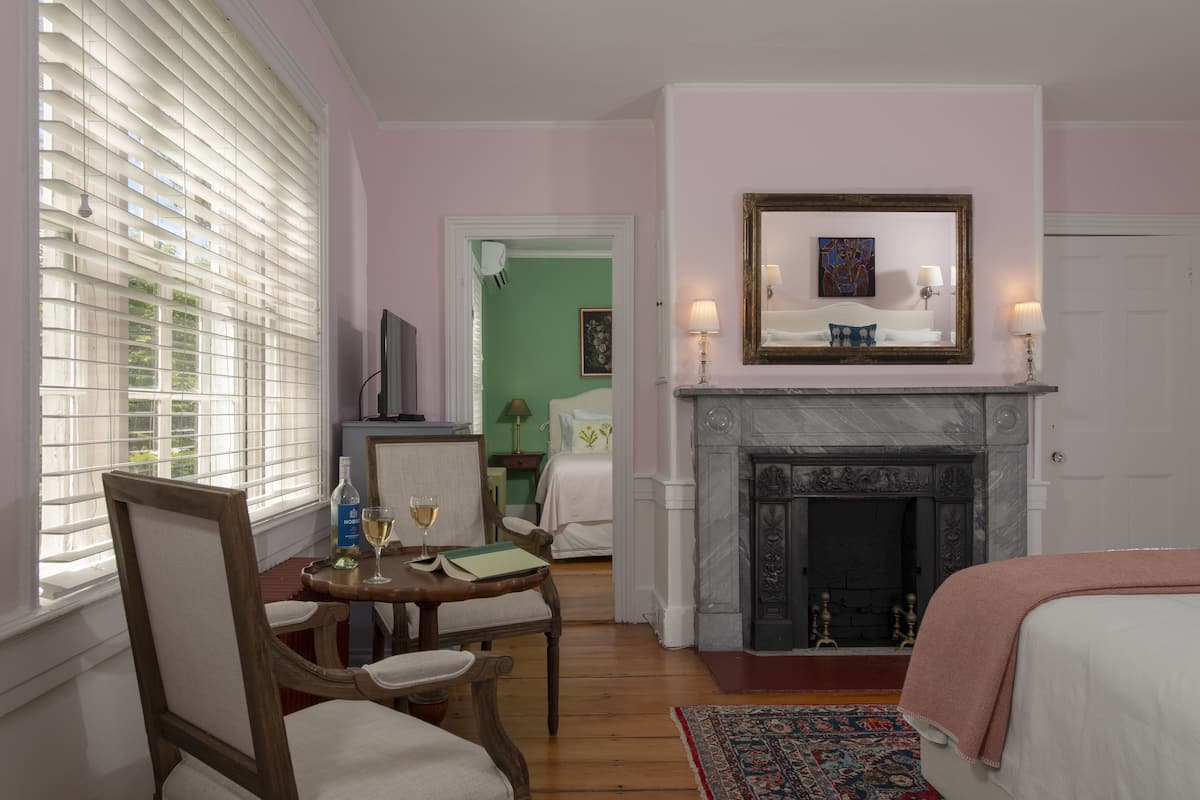 Standard Suite, 2 Bedrooms | 1 bedroom, premium bedding, down comforters, iron/ironing board