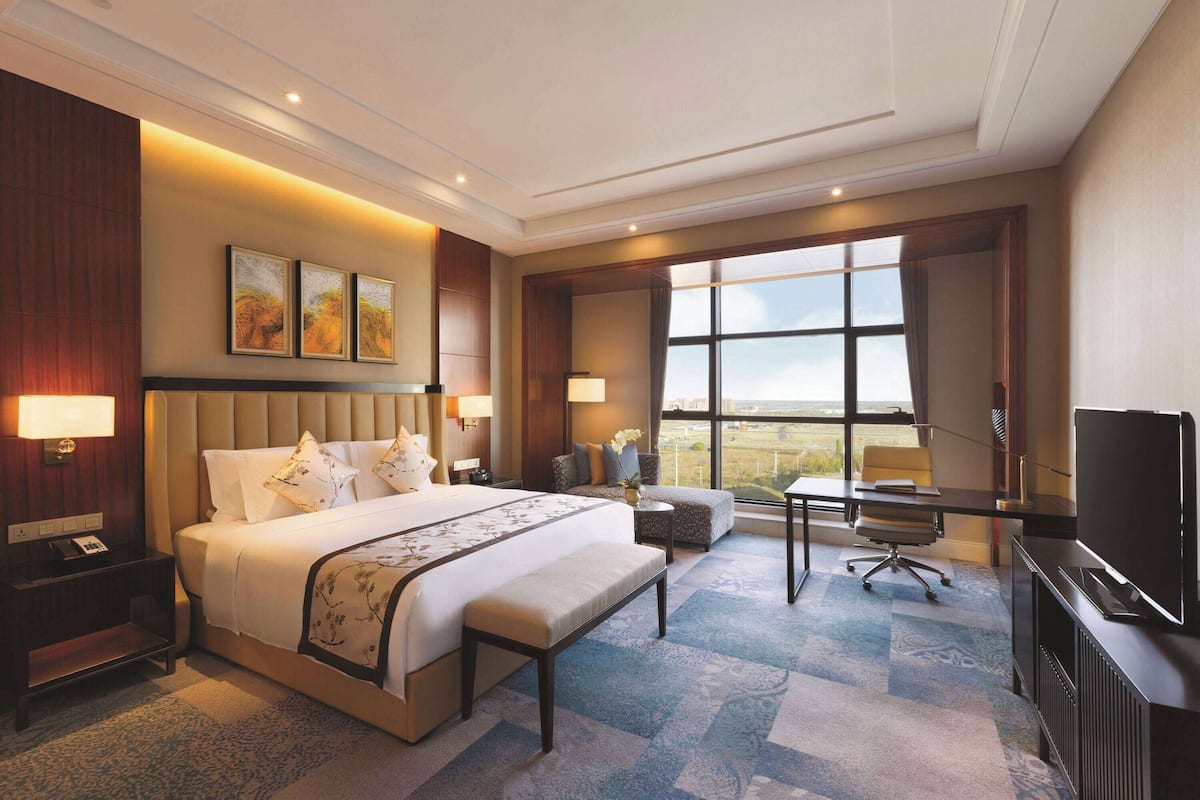 1 phòng ngủ, minibar, két bảo mật tại phòng, bàn 