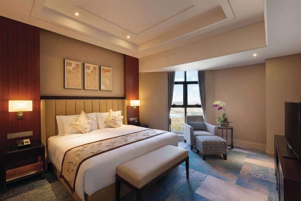 1 phòng ngủ, minibar, két bảo mật tại phòng, bàn 