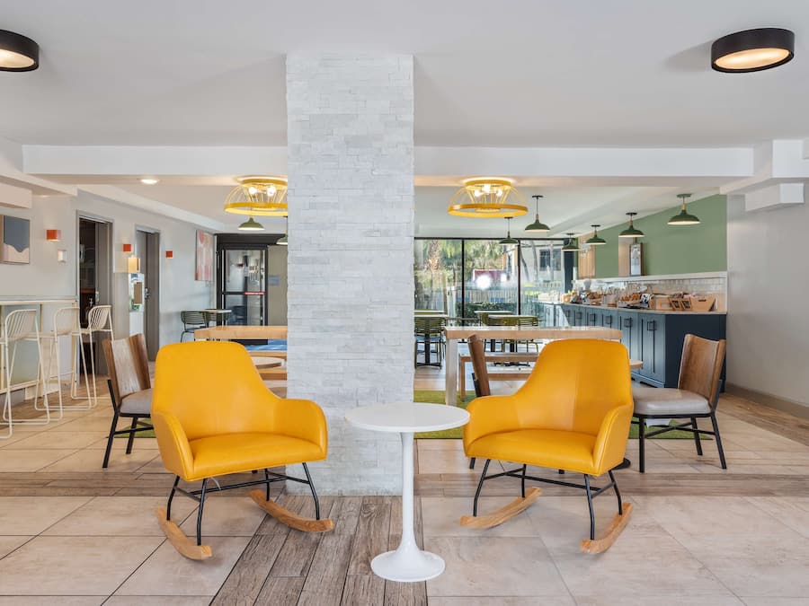 Petit déjeuner continental compris tous les jours