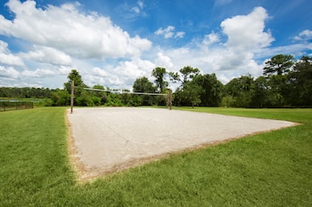 Sport court at Wyndham Garden Lake Buena Vista – Disney Springs® Area